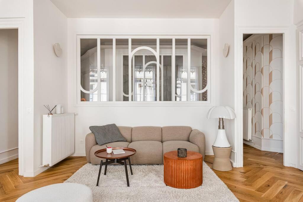 Apartment Beige Hospitalite - Apotheose Luxueux- 3 - Parking Prive Saint-Etienne (Loire)